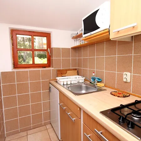 Ivan Dolac 8711c Apartment Jelsa (Hvar)